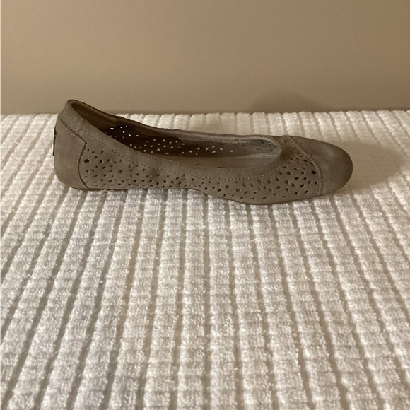 Toms Women’s Ballet Flats - Picture 6 of 10